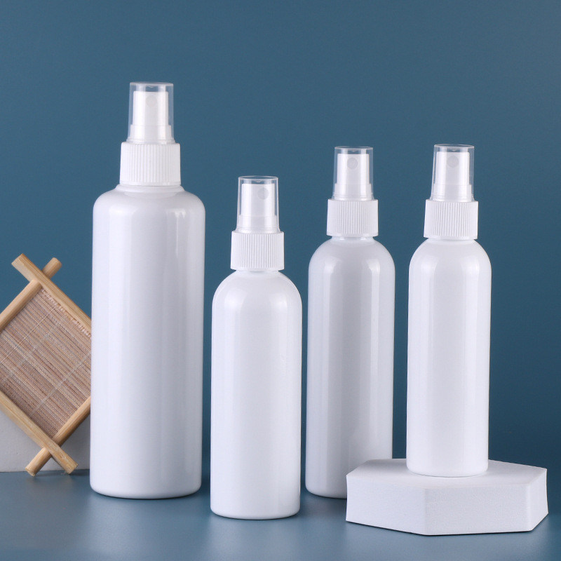 20ml30ml50ml60ml100mlPET Round Fine Mist Spray Bottle Plastic Container Custom Logo Pump Sprayer for Beach and Pool Days
